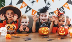 How to Throw a Spooktacular Halloween Party!